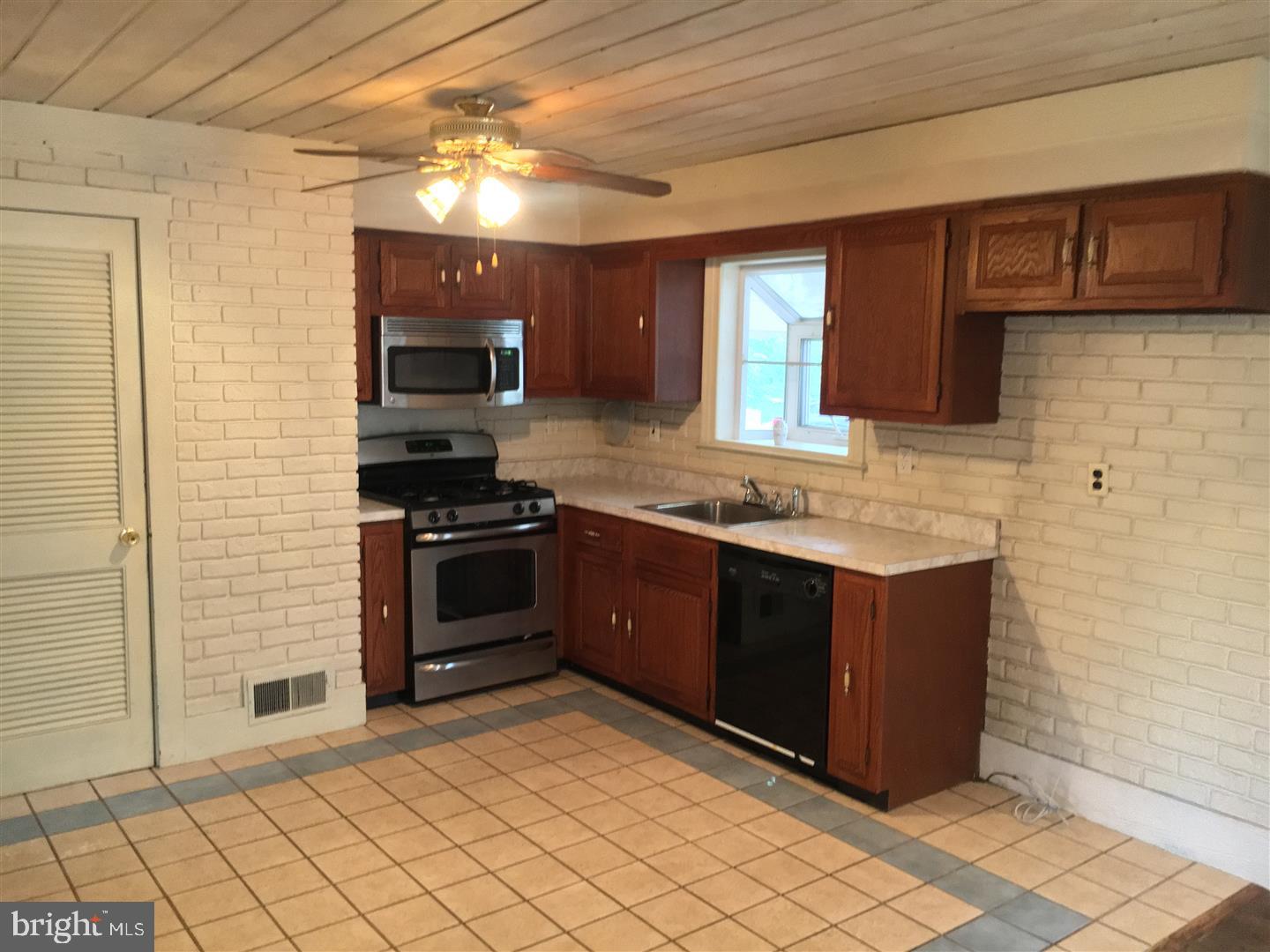 907 East Evesham Road Voorhees, NJ 08043 - Photo 7 of 20 Gallery Image 7