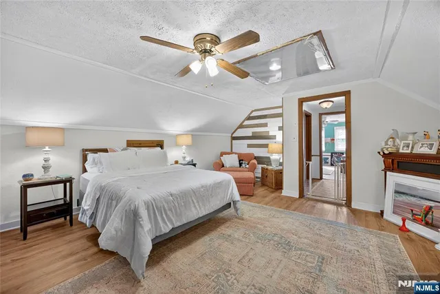 $625,000 | 370 Goffle Road, Hawthorne, NJ 07506