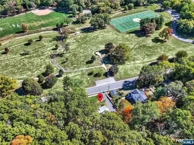 $625,000 | 370 Goffle Road, Hawthorne, NJ 07506