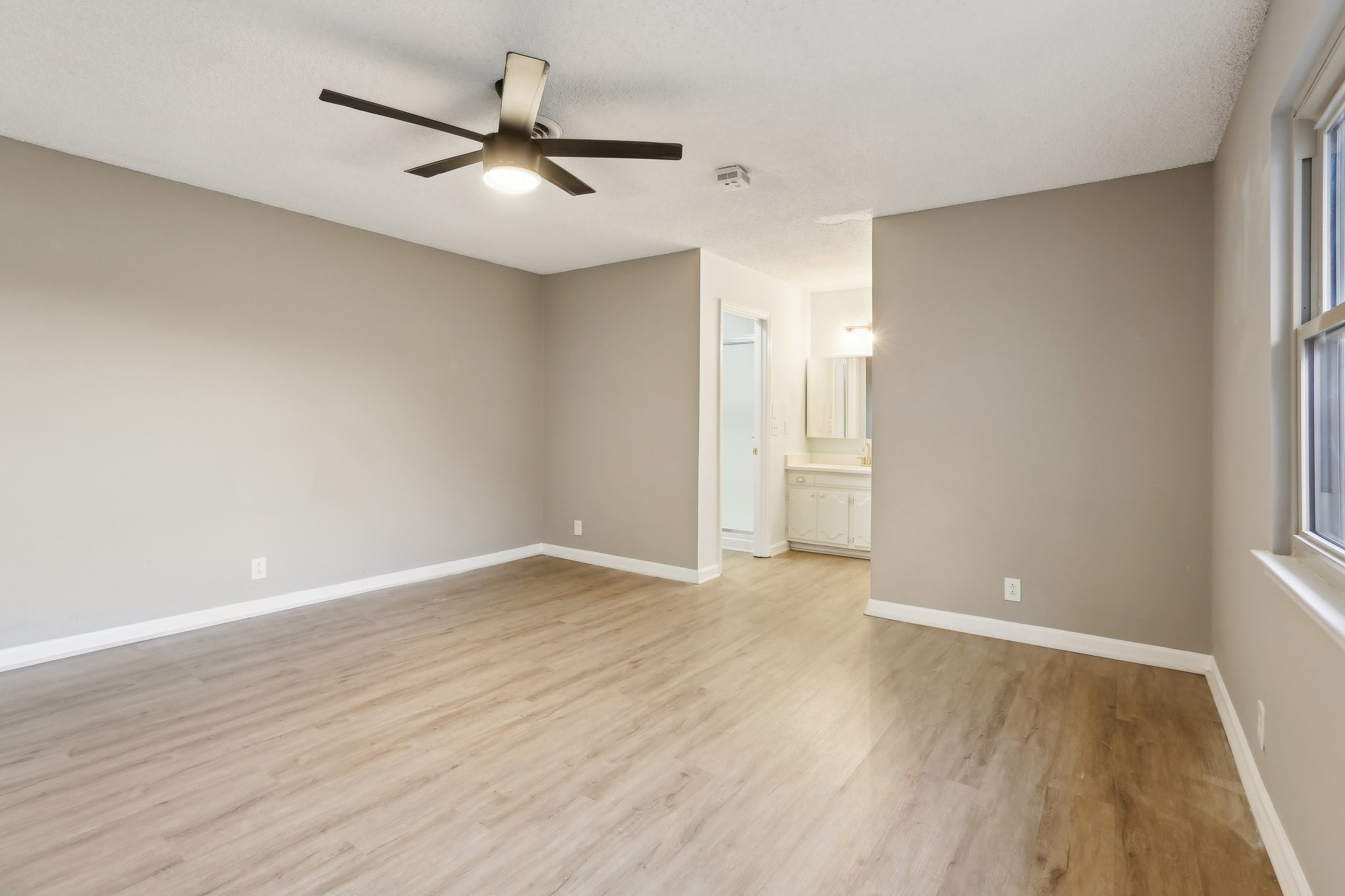 4001 Anderson Road, Unit F63 Nashville, TN 37217 - Photo 41 of 57 Gallery Image 41