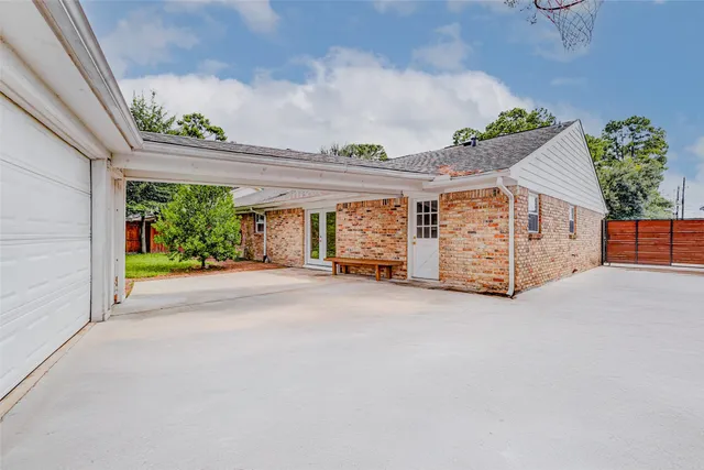 $2,290 | 10062 Haddington Drive, Houston, TX 77080