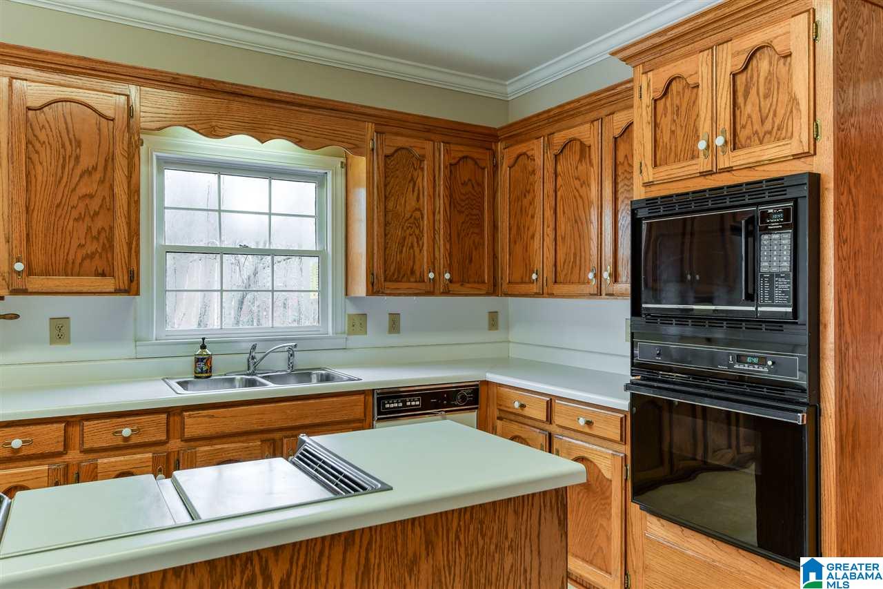 204 Newgate Circle Alabaster, AL 35007 - Photo 15 of 50