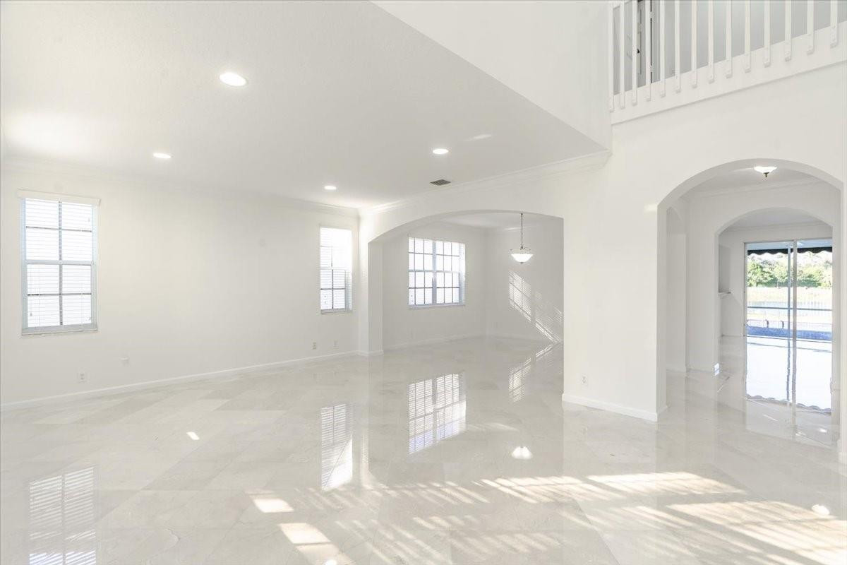 2543 Hunters Run Way Weston, FL 33327 - Photo 12 of 46 Photo 12