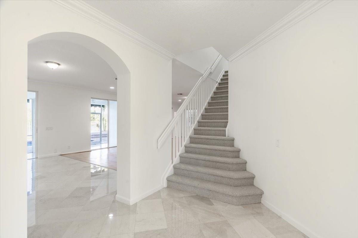 2543 Hunters Run Way Weston, FL 33327 - Photo 14 of 46 Photo 14