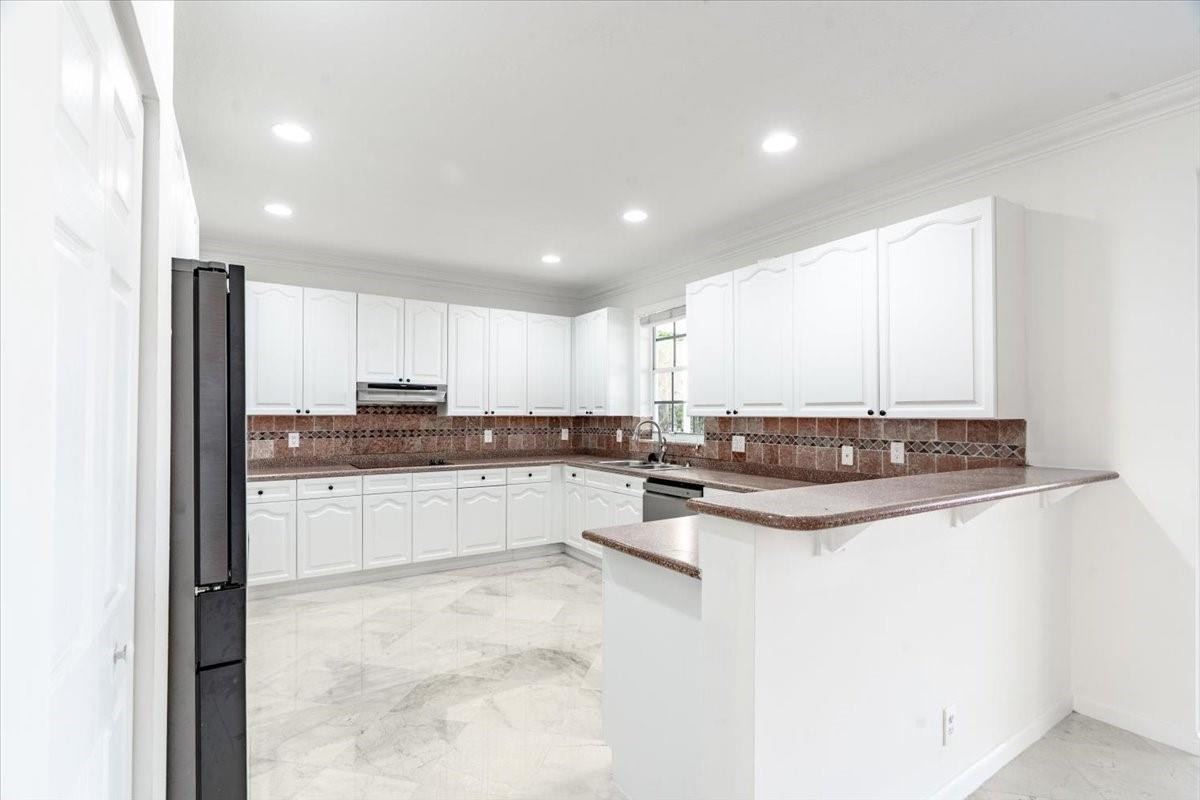 2543 Hunters Run Way Weston, FL 33327 - Photo 16 of 46 Photo 16