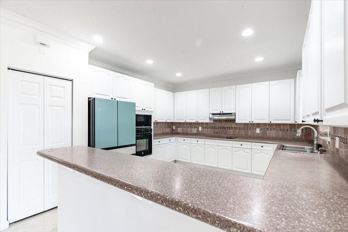 2543 Hunters Run Way Weston, FL 33327 - Photo 17 of 46 Photo 17