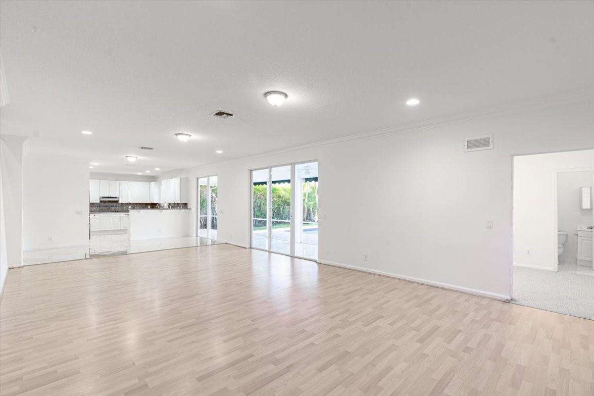 2543 Hunters Run Way Weston, FL 33327 - Photo 20 of 46 Photo 20