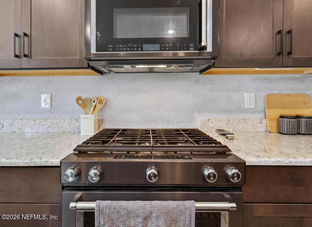 96 Hillendale Circle St. Johns, FL 32259 - Photo 23 of 104 Cooking area