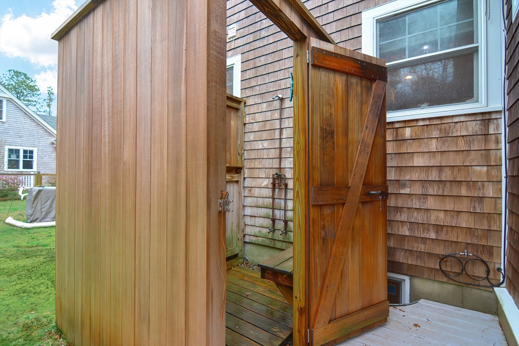 8 Wilann Road Mashpee, MA 02649 - Photo 36 of 42 Gallery Image 36