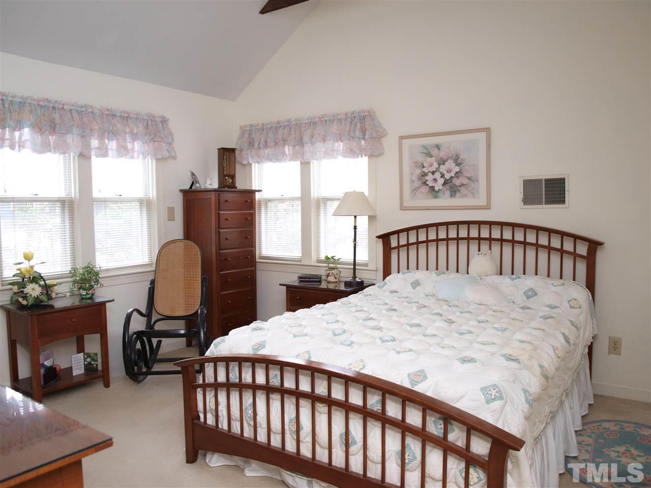 1719 Falls Church Road Raleigh, NC 27609 - Photo 8 of 17