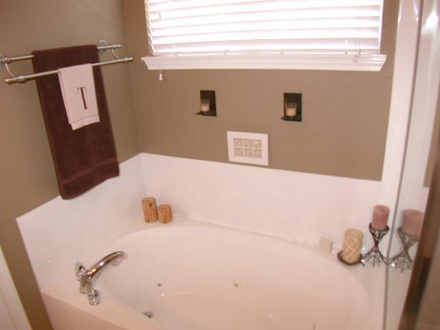 1900 Scofield Ridge Parkway, Unit 1102 Austin, TX 78727 - Photo 9 of 12