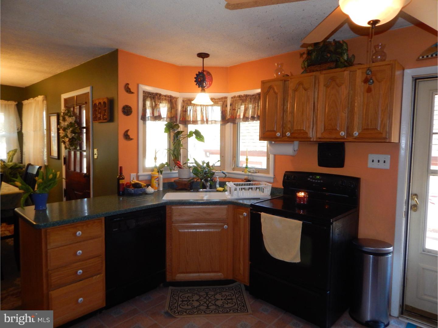 1133 County Line Road Huntingdon Valley, PA 19006 - Photo 11 of 25 Gallery Image 11
