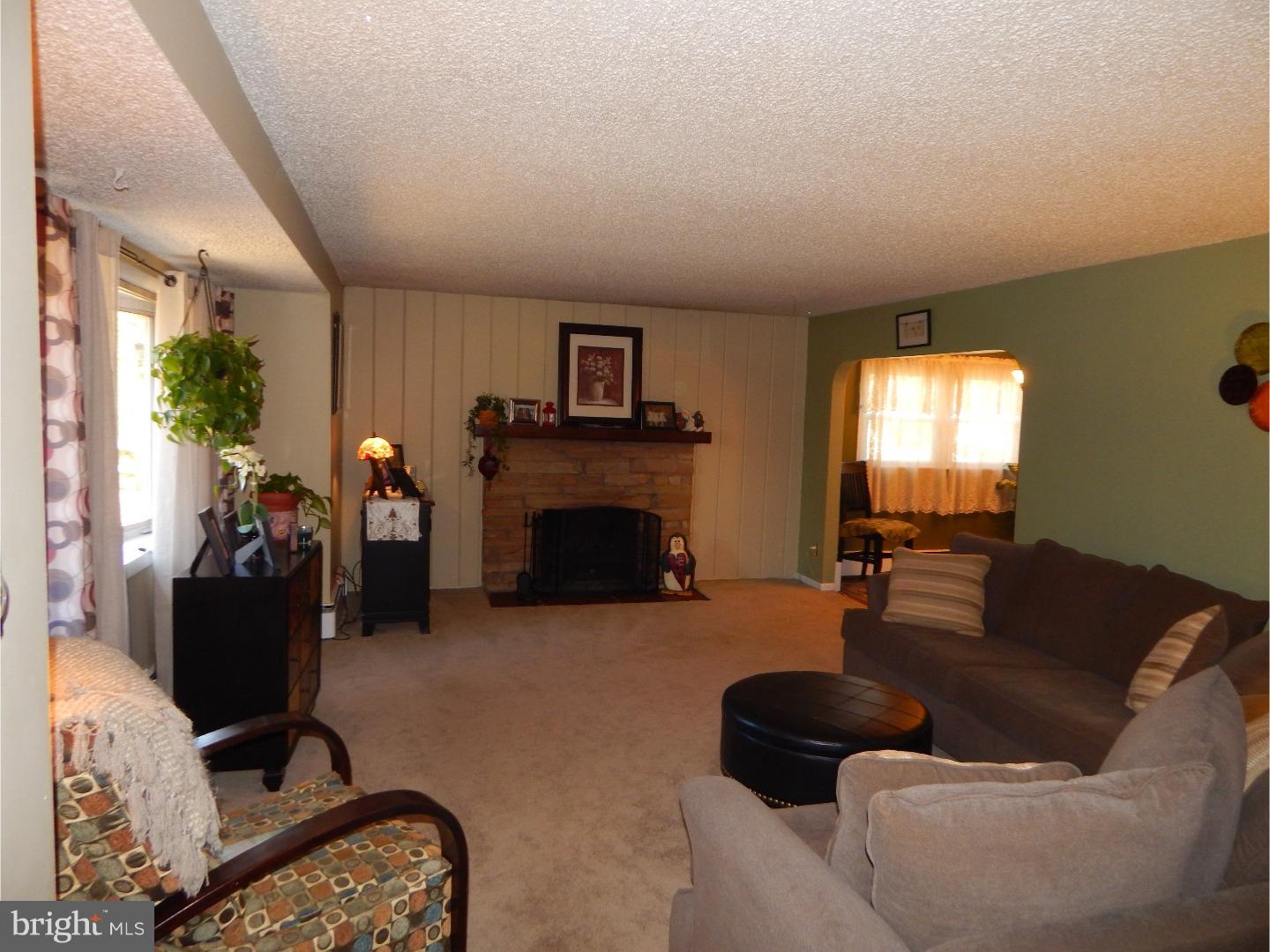 1133 County Line Road Huntingdon Valley, PA 19006 - Photo 6 of 25 Gallery Image 6