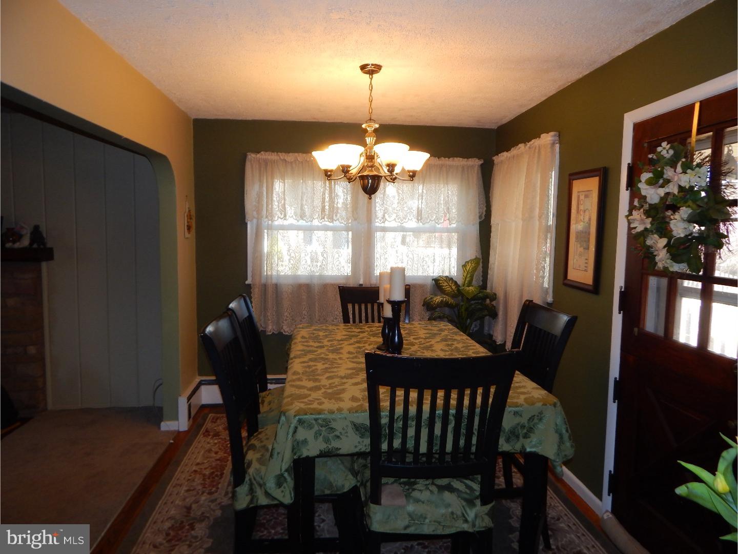 1133 County Line Road Huntingdon Valley, PA 19006 - Photo 8 of 25 Gallery Image 8