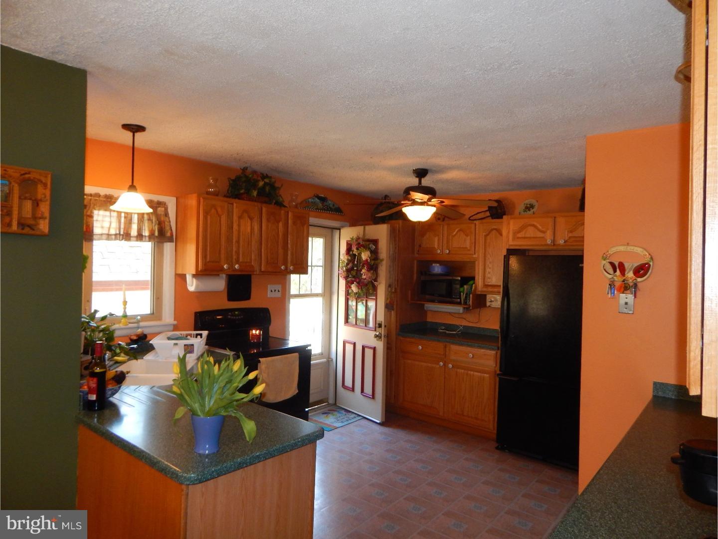 1133 County Line Road Huntingdon Valley, PA 19006 - Photo 9 of 25 Gallery Image 9