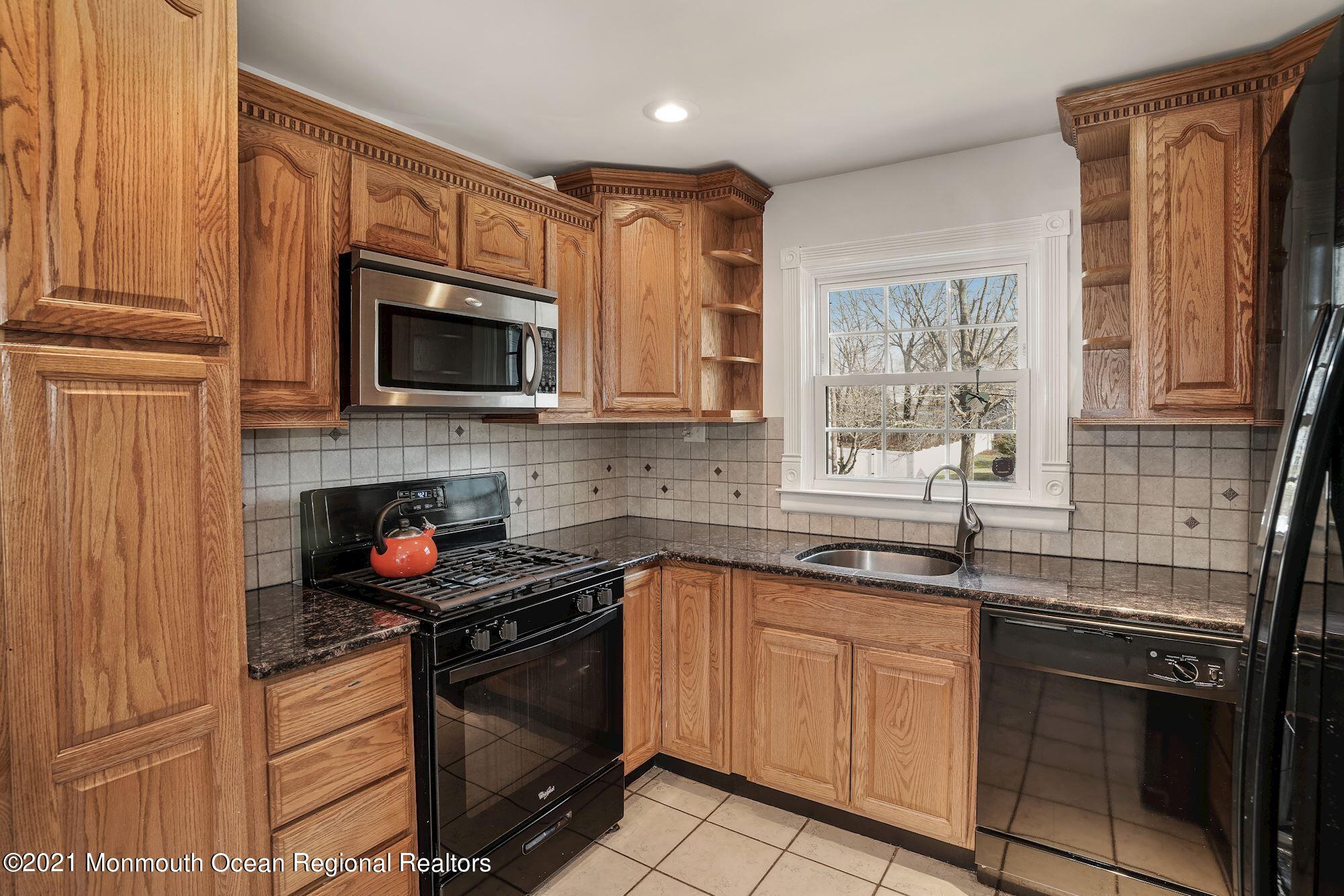 11 Dutch Valley Road Howell, NJ 07731 - Photo 9 of 30 Kitchen (2)