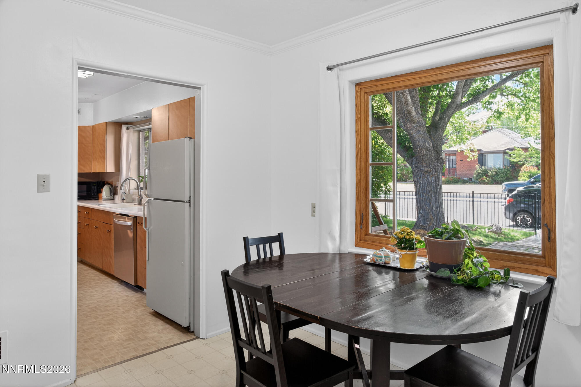 1310 Lander Street Reno, NV 89509 - Photo 8 of 40 dining
