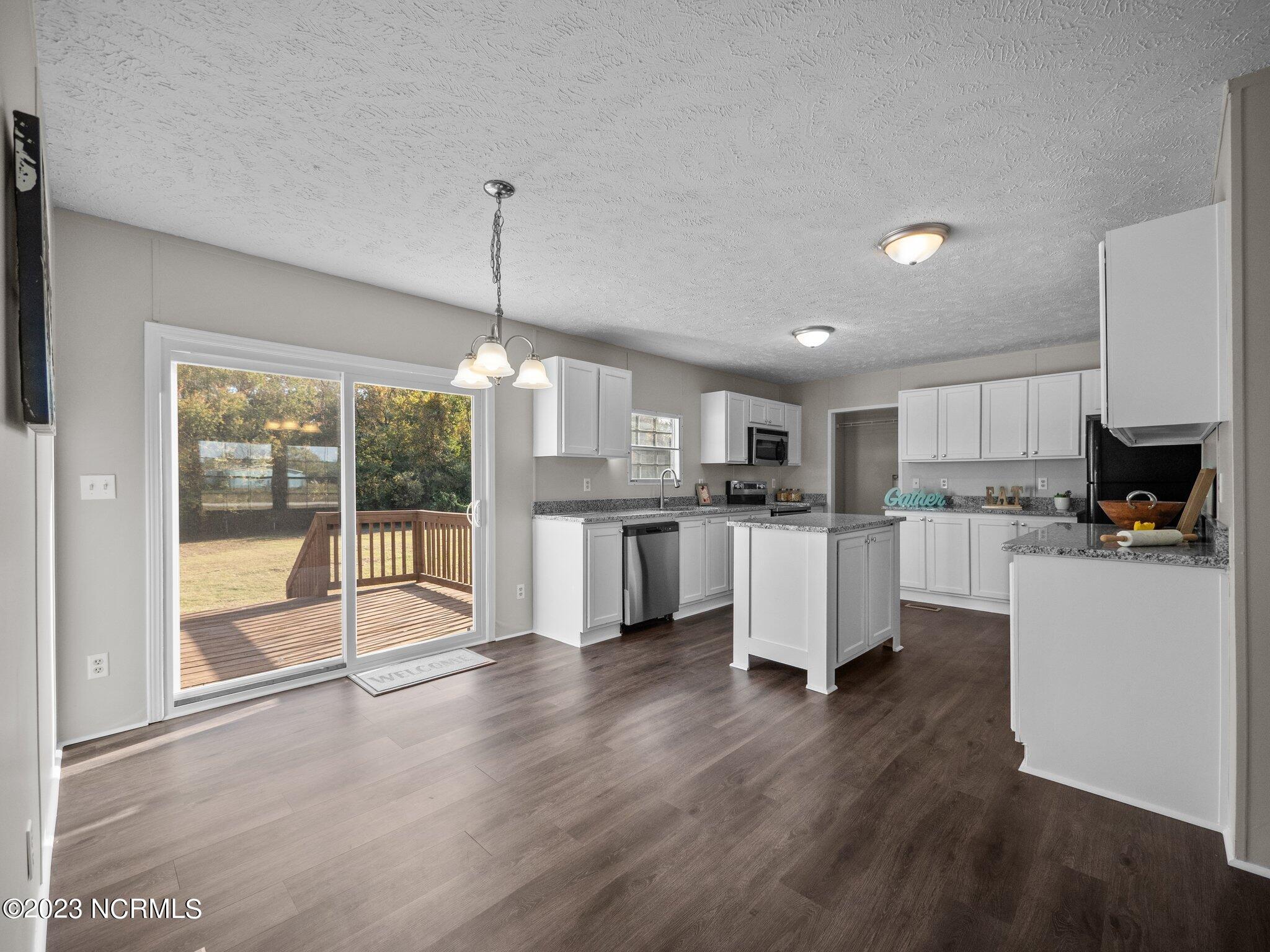 135 Reedy Lane Beulaville, NC 28518 - Photo 11 of 50 28-web-or-mls-M1B13870