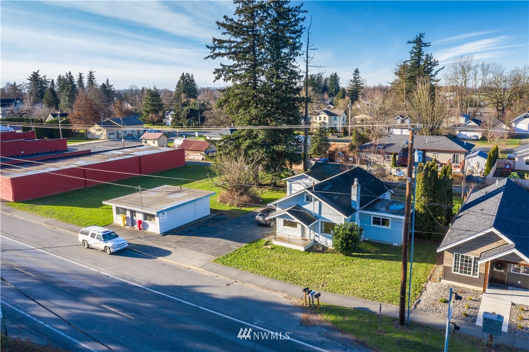 607 Nooksack Road Nooksack, WA 98276 - Photo 23 of 28 a small garden with lots of buildings