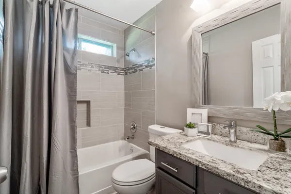 $1,950 | 7131 Woodland Oaks, Magnolia, TX 77354