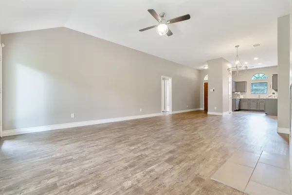 $1,950 | 7131 Woodland Oaks, Magnolia, TX 77354