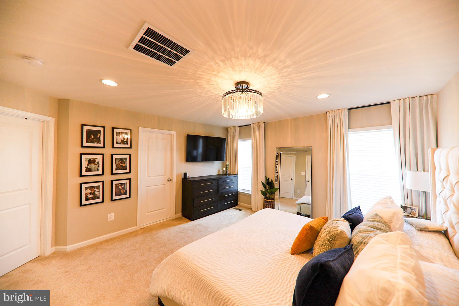 8182 Broad Place Manassas, VA 20111 - Photo 15 of 25