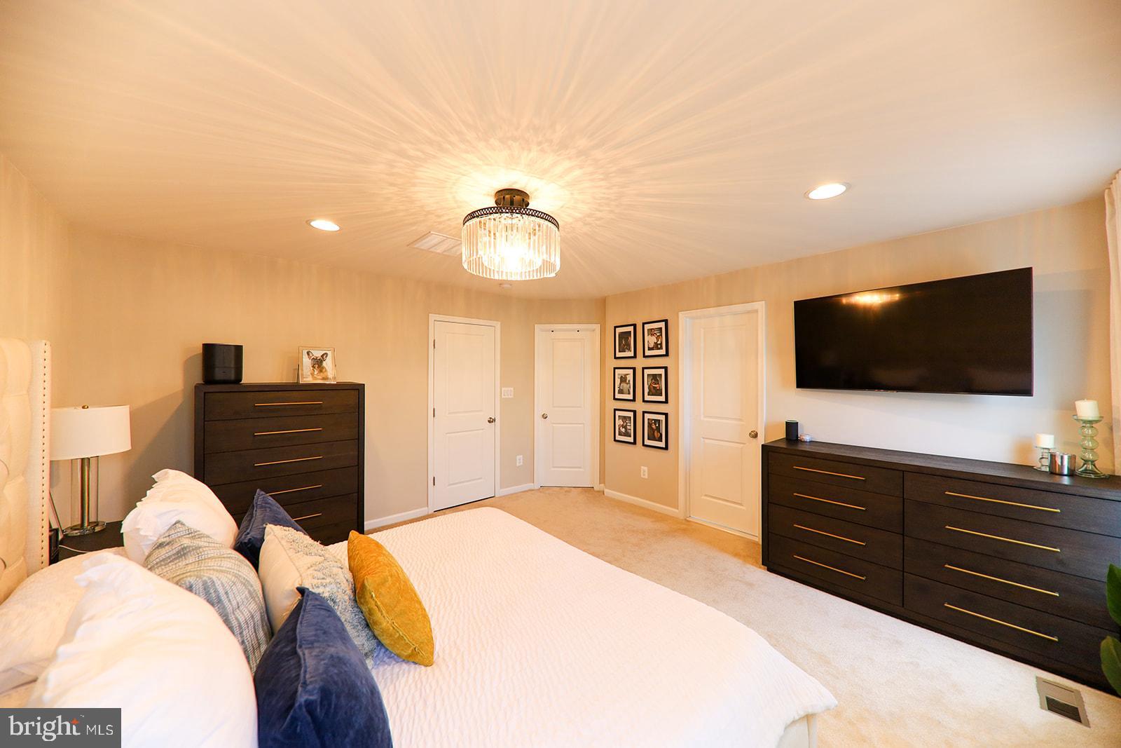 8182 Broad Place Manassas, VA 20111 - Photo 16 of 25