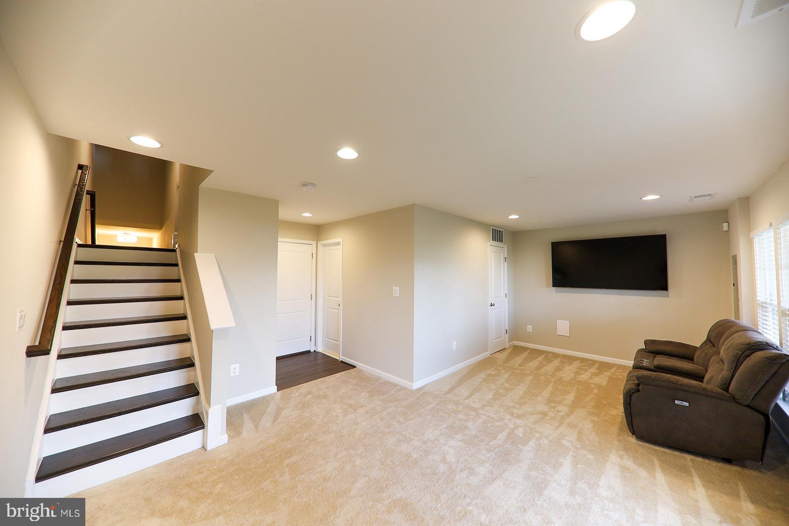 8182 Broad Place Manassas, VA 20111 - Photo 22 of 25