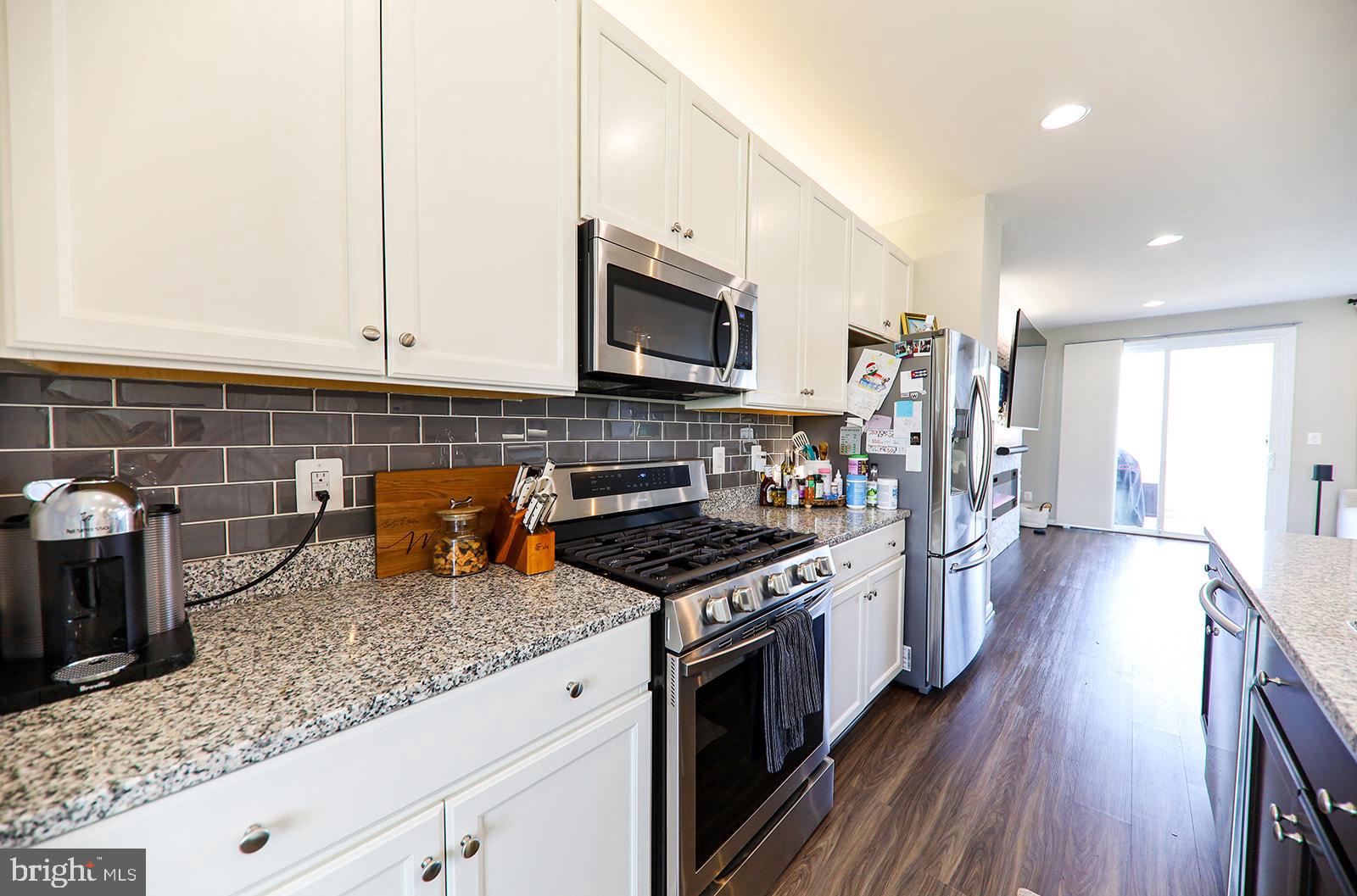 8182 Broad Place Manassas, VA 20111 - Photo 10 of 25