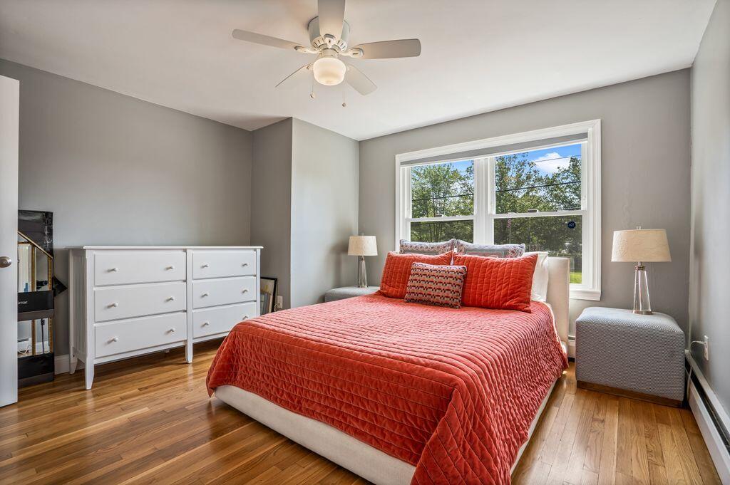 45 Allen Street Berwick, ME 03901 - Photo 23 of 51 1st floor bedroom 2