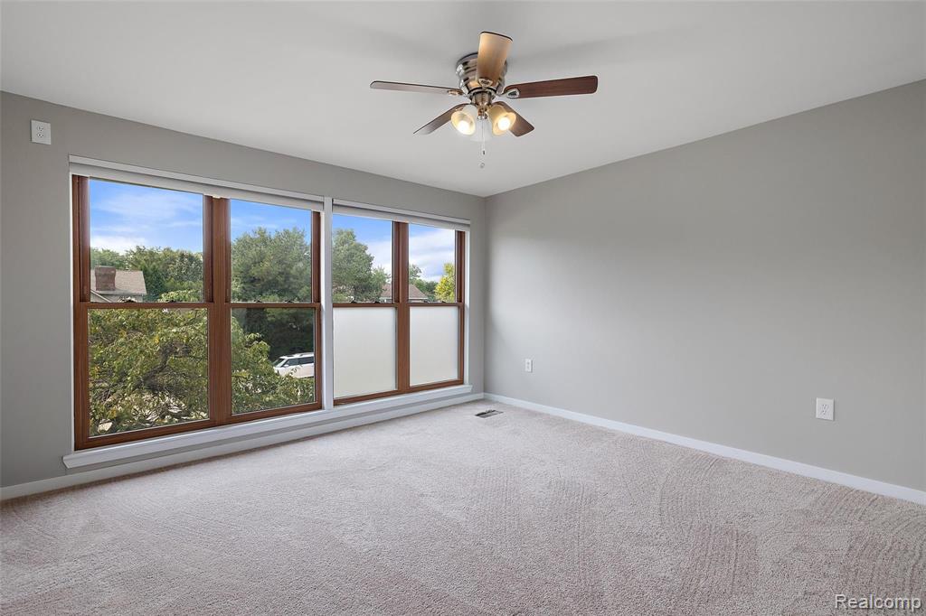 217 Streamview Drive Troy, MI 48085 - Photo 40 of 49