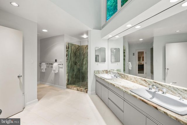 $1,975,000 | 820 Rapidan Court, Alexandria, VA 22304