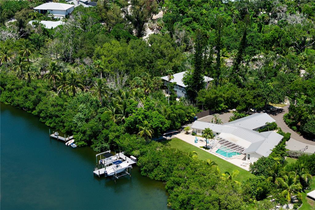 6561 Bayou Hammock Road Longboat Key, FL 34228 - Photo 75 of 81 Gallery Image 75