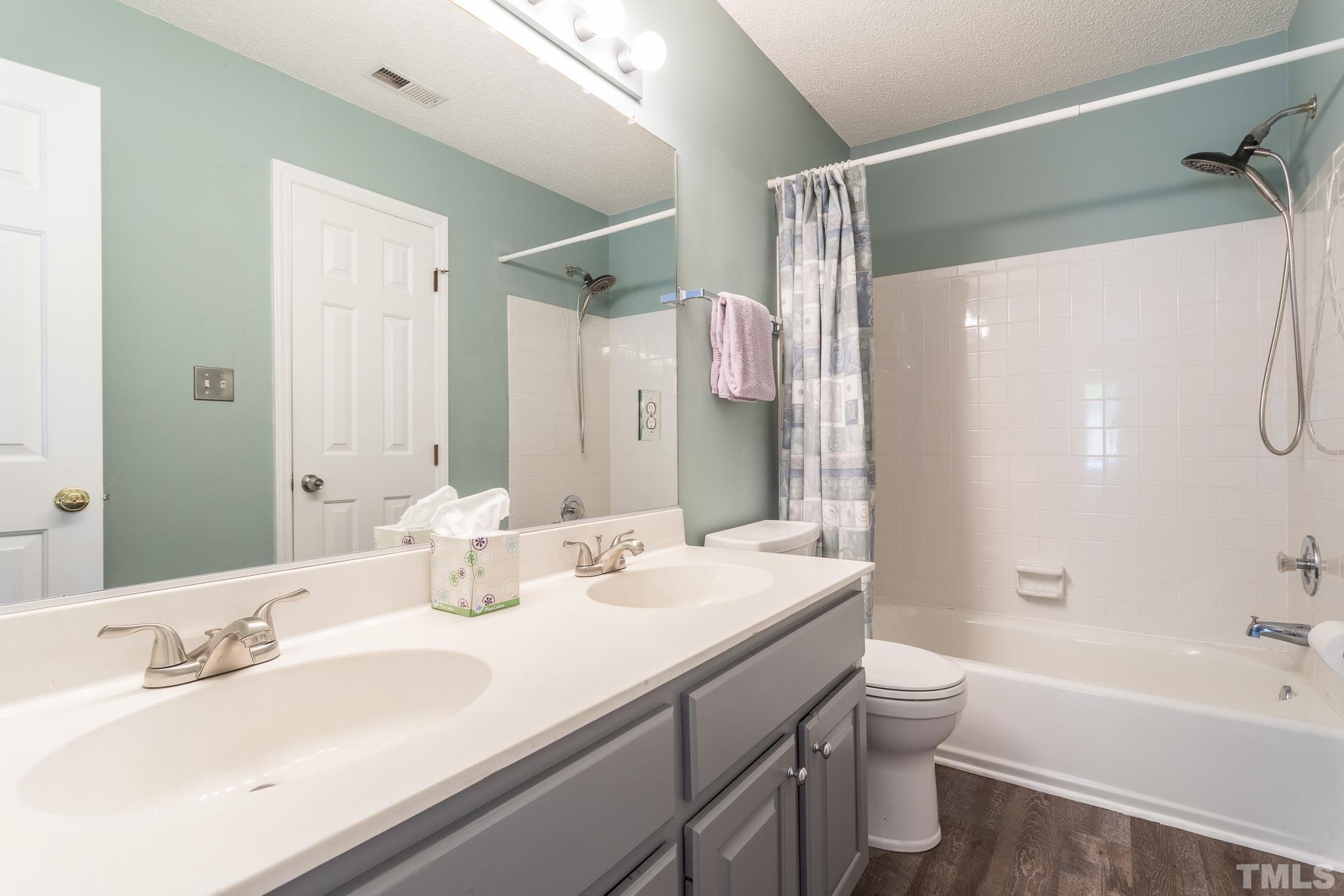 2352 Declaration Drive Raleigh, NC 27615 - Photo 22 of 28