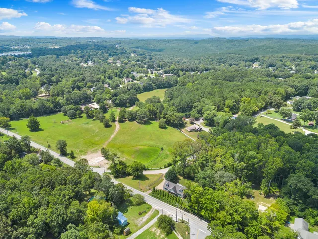 $1,500,000 | 5513 Old Hunter Road, Ooltewah, TN 37363
