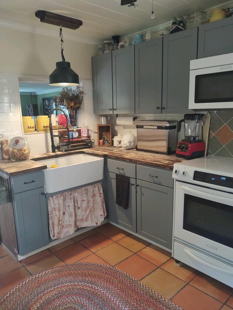 1840 Ridge Road North Palm Beach, FL 33408 - Photo 5 of 18 IMG_5973