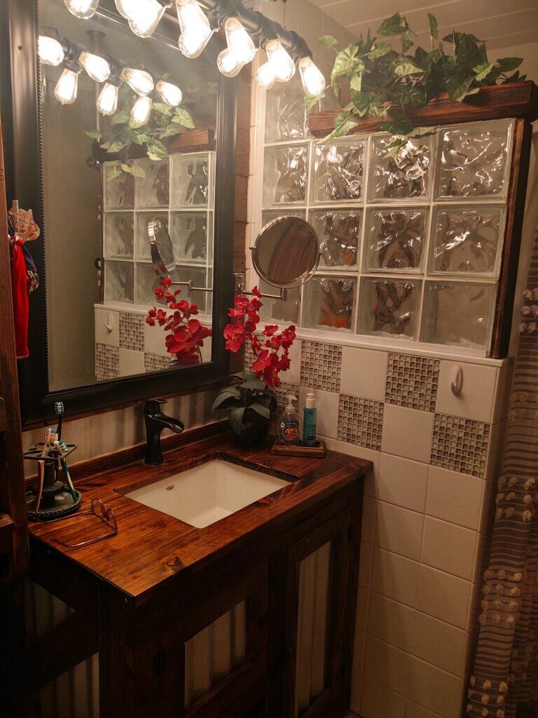 1840 Ridge Road North Palm Beach, FL 33408 - Photo 9 of 18 IMG_5985