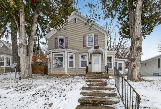 $110,000 | 1250 West American Street, Freeport, IL 61032