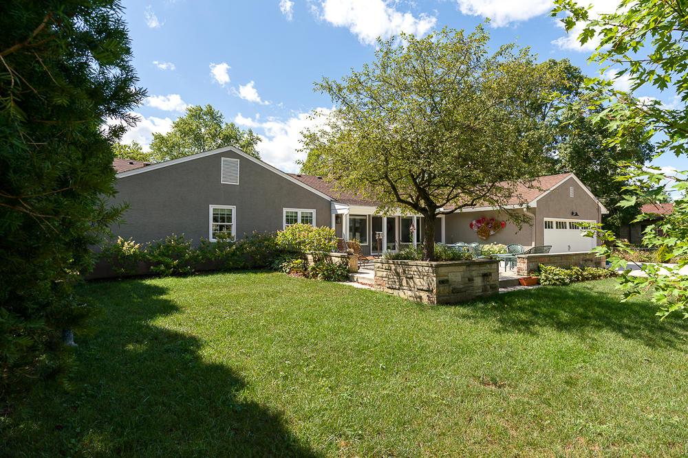 2526 Brixton Road Columbus, OH 43221 - Photo 33 of 44