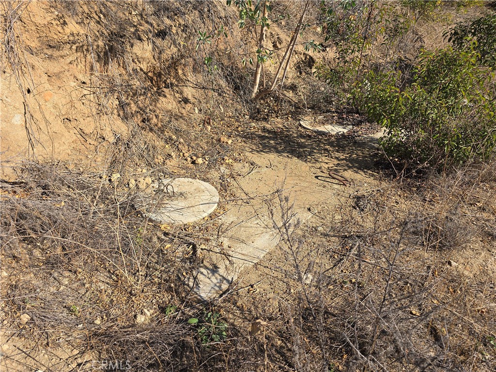1387 Las Vistas Road Fallbrook, CA 92028 - Photo 17 of 26 Septic covers