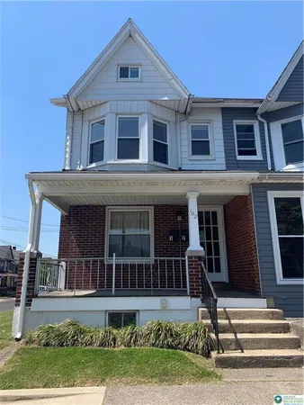 $1,495 | 102 North 4th Street, Unit 2, Emmaus, PA 18049
