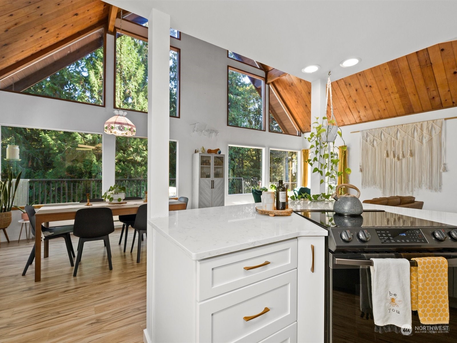5603 East Wishon Road Snohomish, WA 98290 - Photo 11 of 37 Gallery Image 11