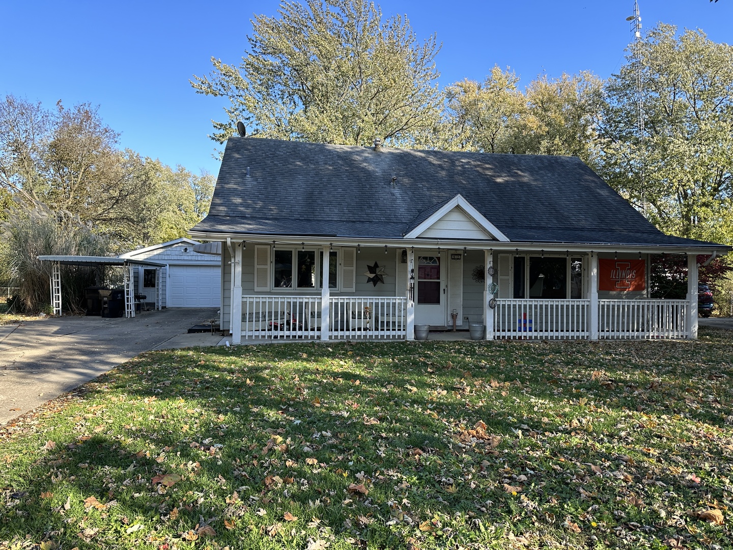 912 Parmon Road Bloomington, IL 61701 - Photo 1 of 25 Gallery Image 1
