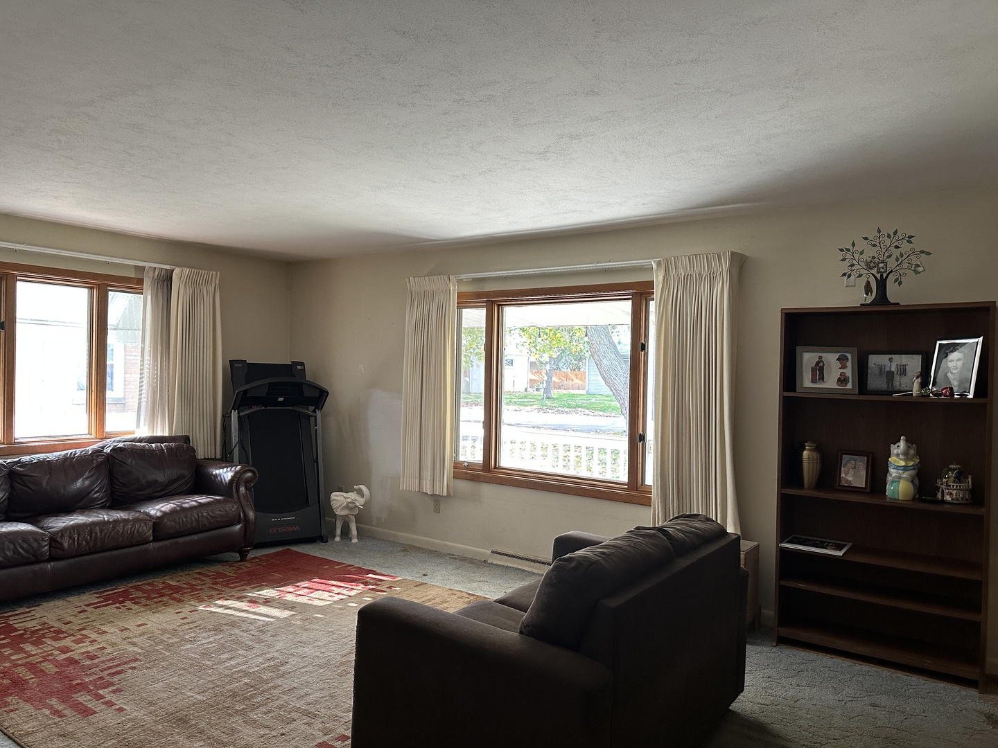 912 Parmon Road Bloomington, IL 61701 - Photo 6 of 25 Gallery Image 6