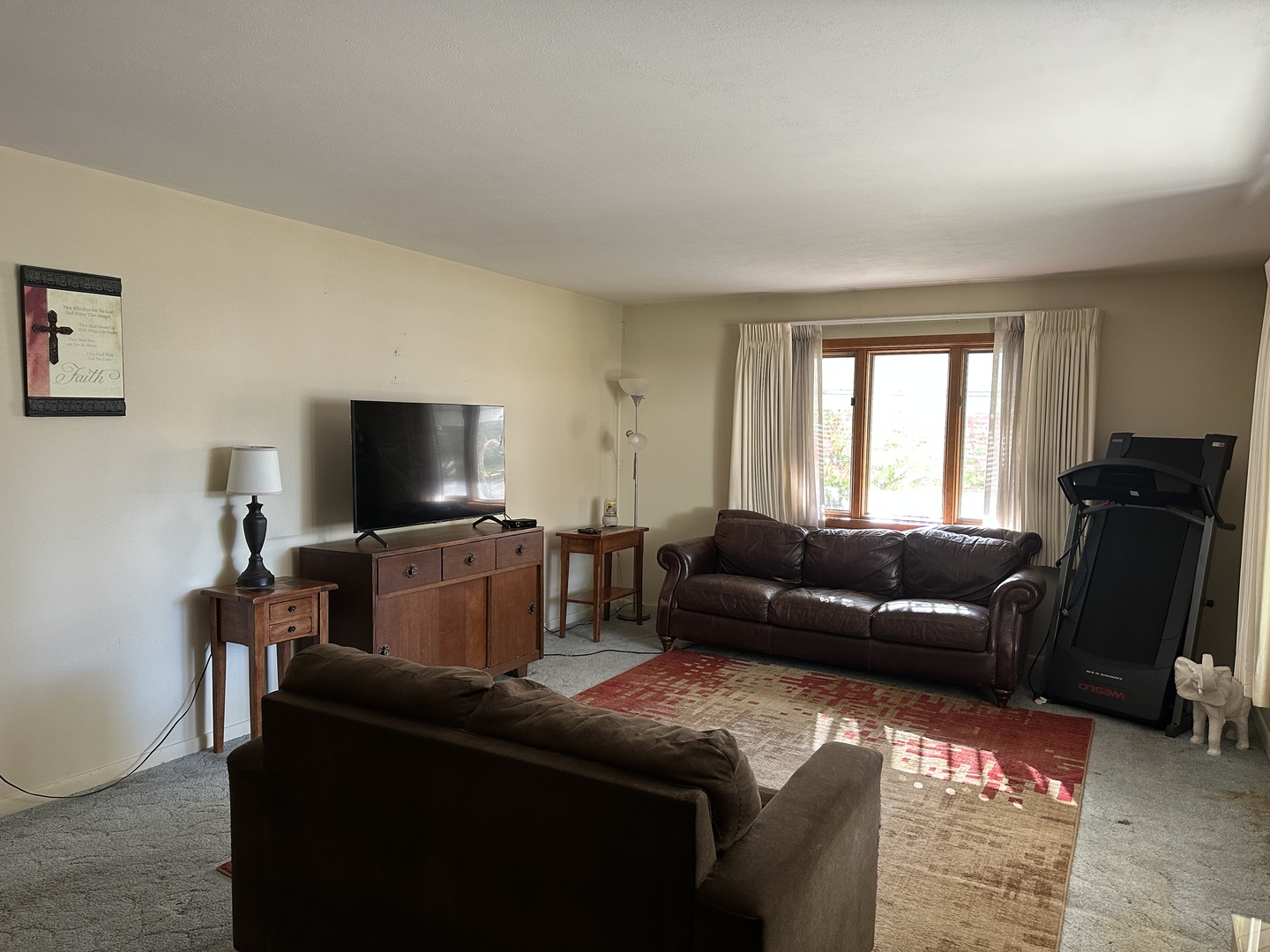 912 Parmon Road Bloomington, IL 61701 - Photo 8 of 25 Gallery Image 8
