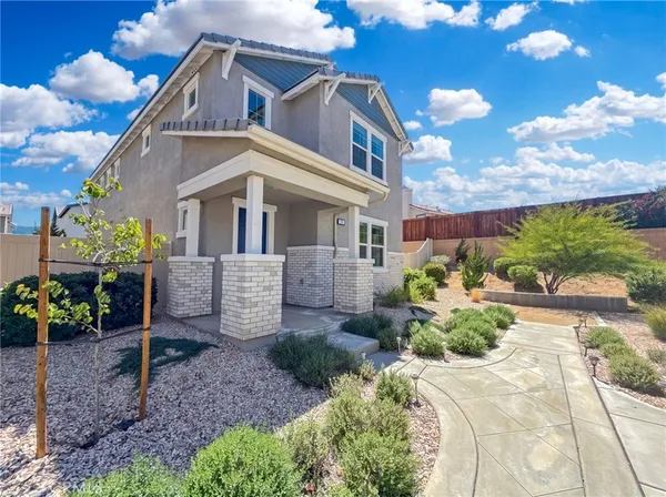 $480,000 | 279 Galveston Lane, Palmdale, CA 93551