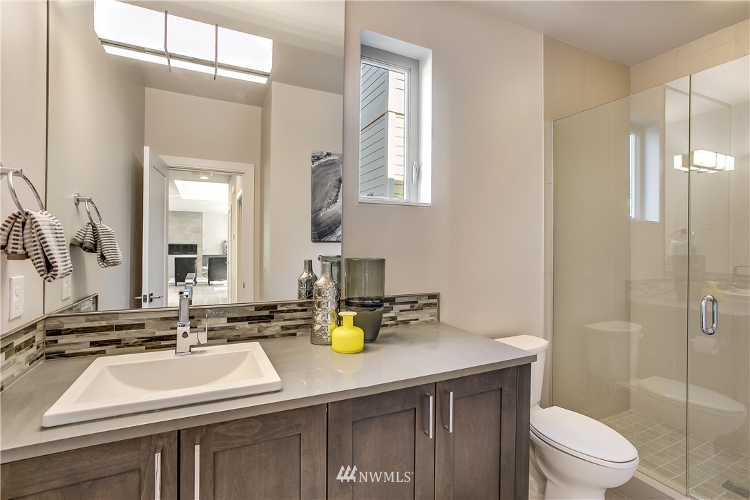 1820 Northeast 13th Street Renton, WA 98056 - Photo 16 of 25