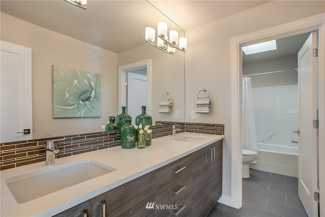 1820 Northeast 13th Street Renton, WA 98056 - Photo 18 of 25