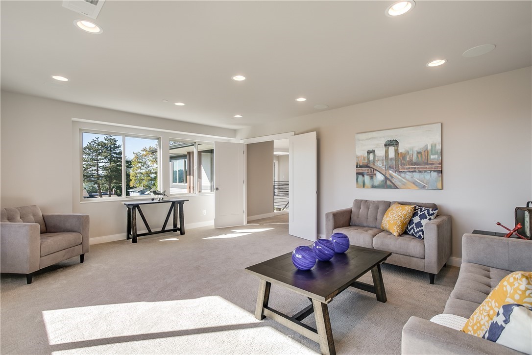 1820 Northeast 13th Street Renton, WA 98056 - Photo 20 of 25