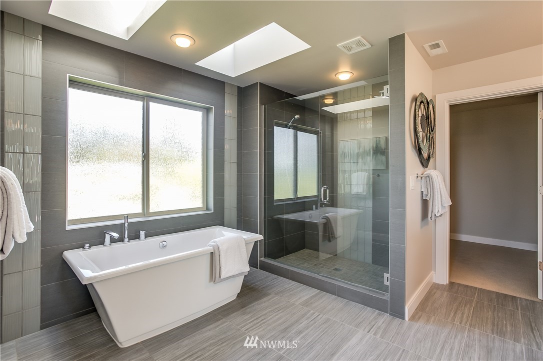1820 Northeast 13th Street Renton, WA 98056 - Photo 24 of 25
